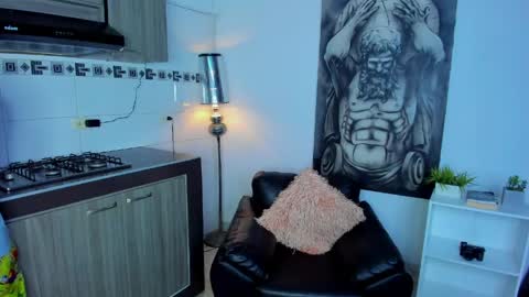 Bergin Castro online show from April 2026 09:04:02 PM