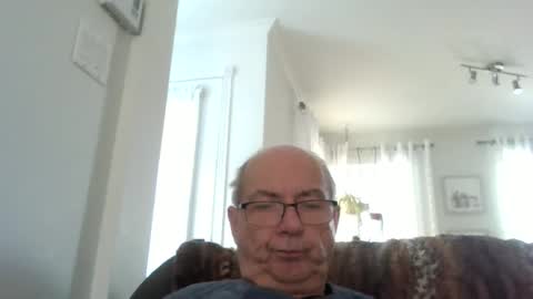 bernard1102 online show from February 2026 01:56:02 PM