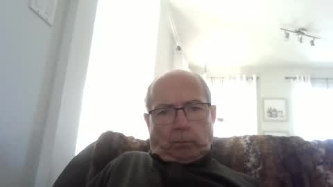 bernard1102 online show from February 2026 05:55:01 PM