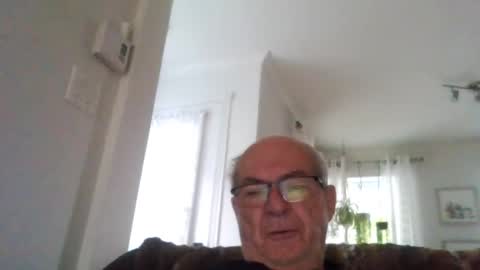 bernard1102 online show from June 2026 09:43:02 AM