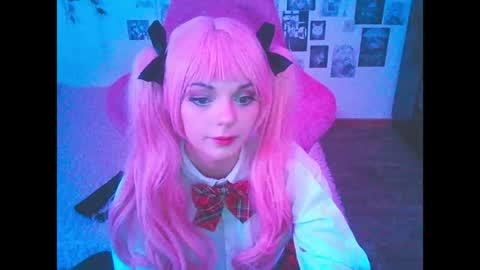 Snapshot of berriekitten chatting on April 2026 09:54:01 PM BerrieKitten online show from April 2026 09:54:01 PM