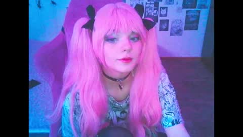 Snapshot of berriekitten chatting on April 2026 11:53:01 PM BerrieKitten online show from April 2026 11:53:01 PM