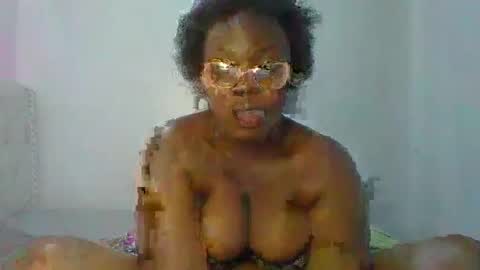 Snapshot of berries_lee chatting on March 2025 04:46:01 PM berries_lee online show from March 2025 04:46:01 PM