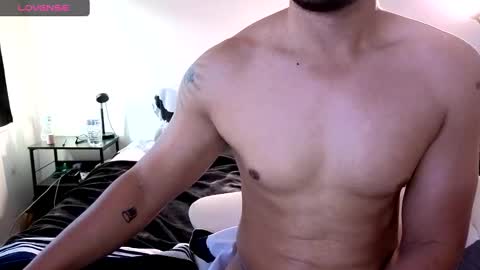 berriess_ online show from October 2025 12:06:01 PM