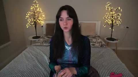 Snapshot of berrydiva chatting on September 2025 08:31:02 PM Violette online show from September 2025 08:31:02 PM