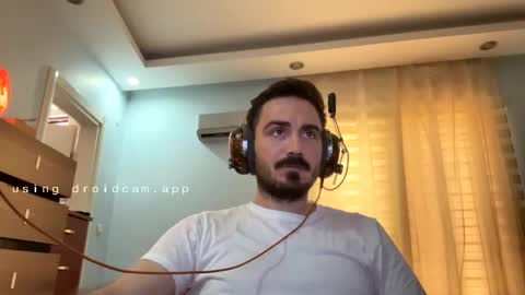 Snapshot of besle_10 chatting on May 2026 11:17:02 AM . online show from May 2026 11:17:02 AM