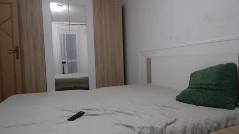 Snapshot of best_couple_for_u chatting on October 2025 07:37:01 PM Alex and Victoria online show from October 2025 07:37:01 PM