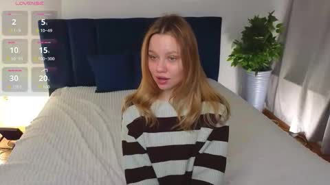 Danny and Kira online show from October 2025 08:13:01 AM