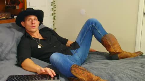 twitter zack1fisher online show from December 2025 11:57:02 PM