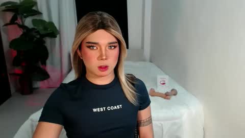 bestgirljulia online show from February 2026 08:52:01 AM