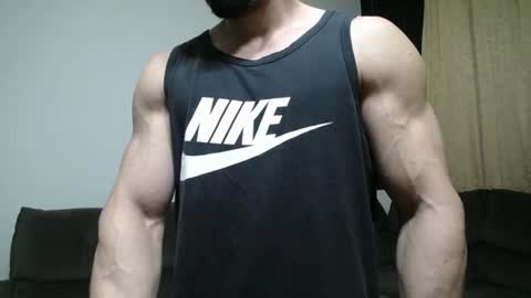 Snapshot of bestmuscle chatting on July 2026 10:33:01 PM bestmuscle online show from July 2026 10:33:01 PM