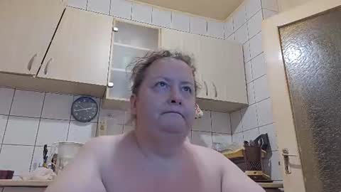 Snapshot of bethnorth chatting on July 2026 11:41:01 PM bethnorth online show from July 2026 11:41:01 PM