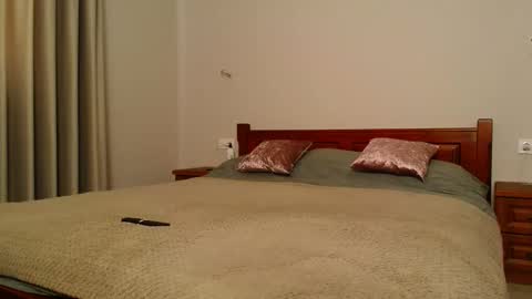 Snapshot of betty_sw chatting on February 2025 12:29:02 PM betty_sw online show from February 2025 12:29:02 PM