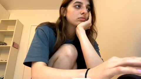 Lina online show from May 2026 06:03:01 PM