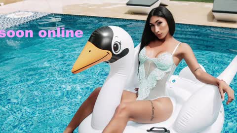 Snapshot of beuty_goddes777 chatting on January 2025 08:13:02 AM Nicolle Aviles online show from January 2025 08:13:02 AM