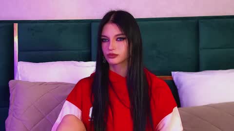 Beverly online show from March 2026 06:25:02 AM