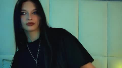 Beverly online show from March 2026 06:46:02 PM