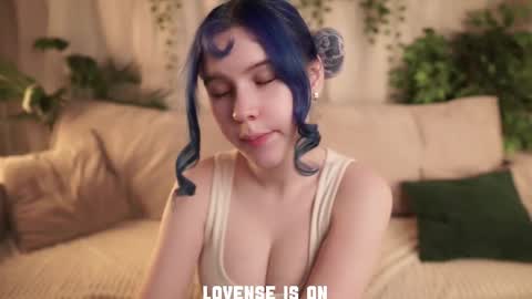 Eliz online show from December 2025 01:45:01 AM