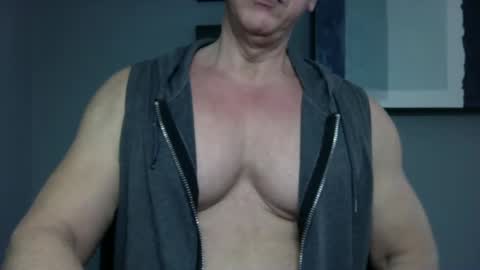 BGDKMUSCLEGUY - SELECTED BY CHATURBATE AS A TOP BROADCASTER FOR 2023 online show from March 2025 07:23:01 PM
