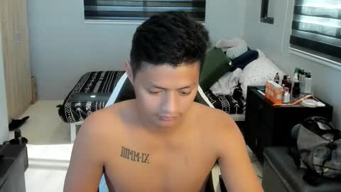 bhillrhey121103 online show from February 2026 06:40:02 AM