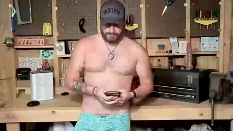 bi_bi_guy online show from October 2025 12:31:01 AM