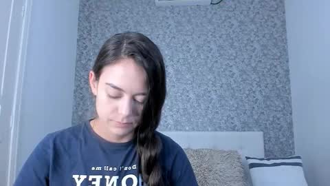 Bian  online show from November 2025 11:15:01 PM