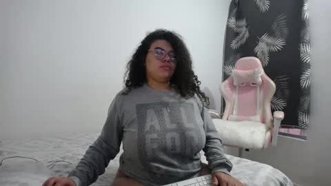 Bianca Tuesday to Sunday from 2am to 6am UTC-5 online show from January 2025 11:13:01 AM