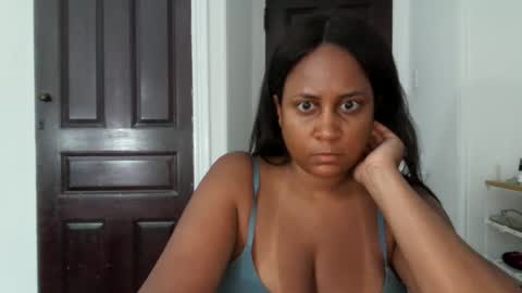Snapshot of biancadoesitright chatting on June 2026 01:28:02 AM biancadoesitright online show from June 2026 01:28:02 AM