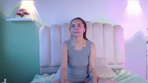 Snapshot of biancaluxx1 chatting on November 2025 11:21:01 AM Bianca online show from November 2025 11:21:01 AM