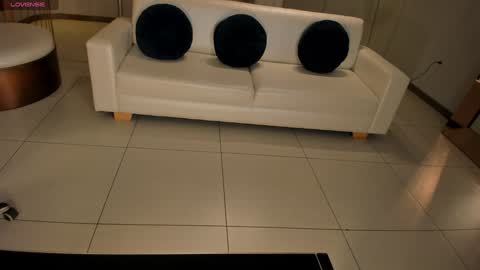 Snapshot of biancapierce_ chatting on December 2024 11:43:02 AM Bianca Pierce online show from December 2024 11:43:02 AM