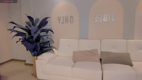 Snapshot of biancapierce_ chatting on January 2025 11:18:02 AM Bianca Pierce online show from January 2025 11:18:02 AM