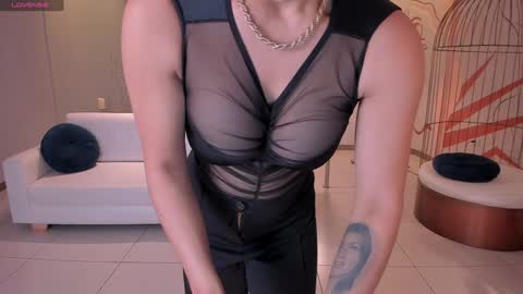 Snapshot of biancapierce_ chatting on February 2025 10:48:02 AM Bianca Pierce online show from February 2025 10:48:02 AM