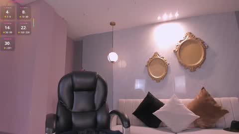 Snapshot of biancapierce_ chatting on February 2025 03:08:01 PM Bianca Pierce online show from February 2025 03:08:01 PM