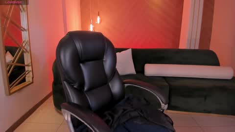 Snapshot of biancapierce_ chatting on February 2025 12:03:02 PM Bianca Pierce online show from February 2025 12:03:02 PM