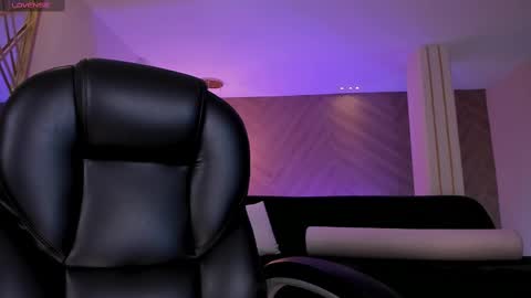 Snapshot of biancapierce_ chatting on February 2025 11:30:02 AM Bianca Pierce online show from February 2025 11:30:02 AM