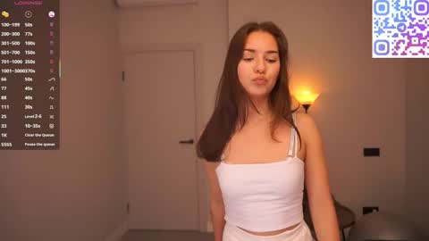 Ophelia online show from October 2025 06:07:02 PM