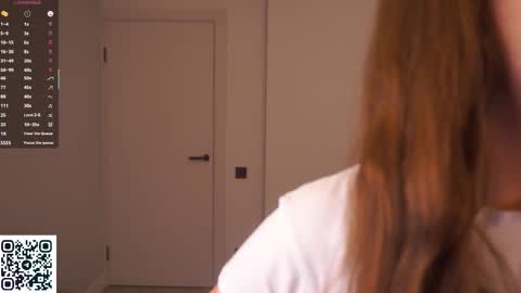 Ophelia online show from October 2025 06:08:02 PM