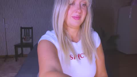 Eva online show from December 2025 01:04:02 AM