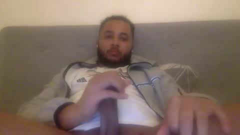Snapshot of big_daddy333 chatting on January 2025 11:10:02 PM big_daddy333 online show from January 2025 11:10:02 PM