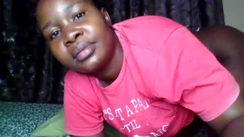 Snapshot of big_diva chatting on June 2026 08:02:01 PM big_diva online show from June 2026 08:02:01 PM