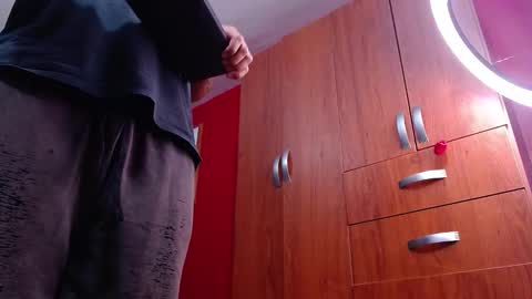 Snapshot of big_niiko chatting on December 2025 03:57:01 AM big_niiko online show from December 2025 03:57:01 AM