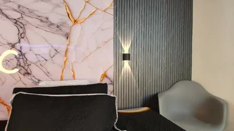 Tell me Sophia  online show from April 2026 08:20:02 PM