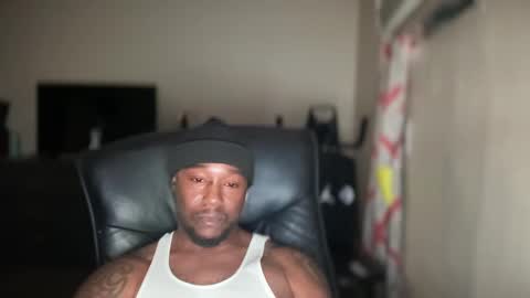 Snapshot of bigbackwoodcali chatting on February 2025 08:31:01 PM bigbackwoodcali online show from February 2025 08:31:01 PM