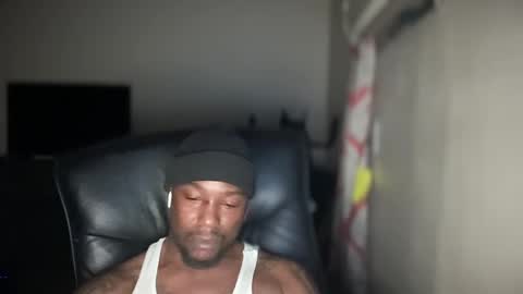 Snapshot of bigbackwoodcali chatting on March 2025 01:22:01 AM bigbackwoodcali online show from March 2025 01:22:01 AM