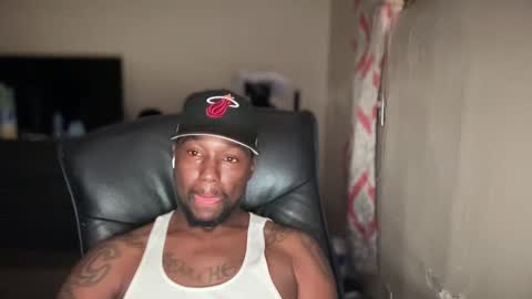 Snapshot of bigbackwoodcali chatting on September 2025 07:15:02 PM bigbackwoodcali online show from September 2025 07:15:02 PM