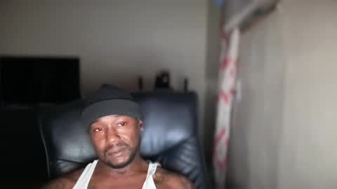 Snapshot of bigbackwoodcali chatting on November 2025 08:35:02 AM bigbackwoodcali online show from November 2025 08:35:02 AM