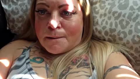 Tiffany online show from February 2025 04:25:02 PM