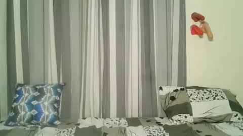 Vee online show from March 2026 12:45:01 AM