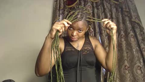 Lucy online show from December 2025 12:25:02 PM