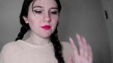 Isabella online show from February 2025 03:56:01 PM